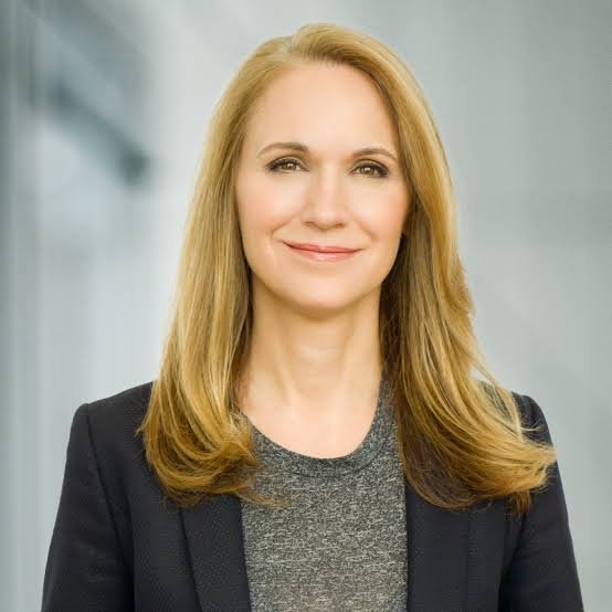 Episode 101: Positioning Your Product with April Dunford