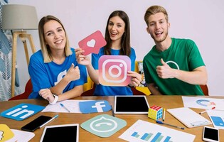 Social Media Manager Salary: How Much Should You be Paying?