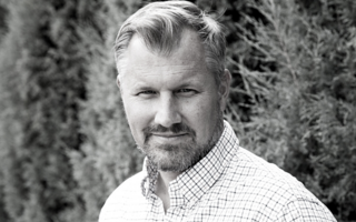 The When and Why of Outsourcing SDRs with Eric Quanstrom, CMO at CIENCE