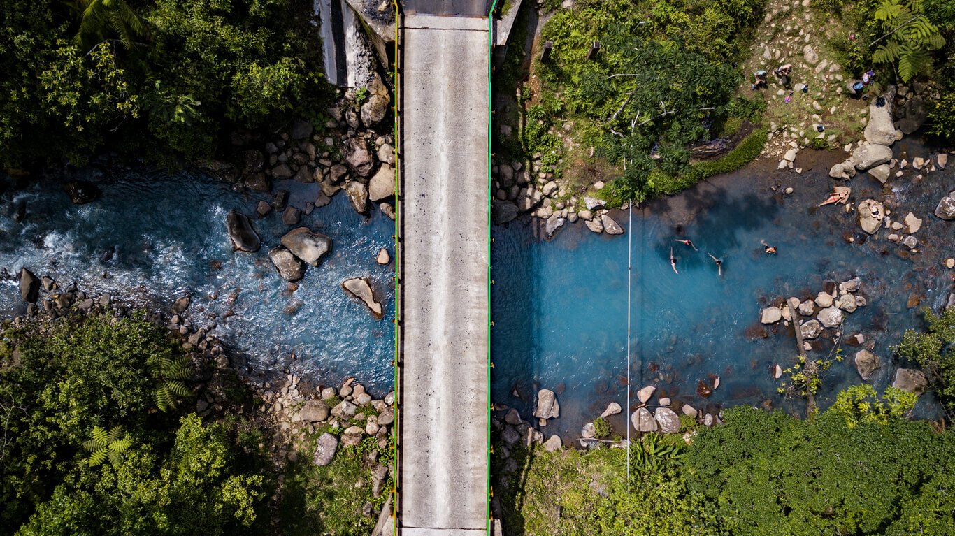 5 keys to bridging the gap between in-store and e-commerce CX