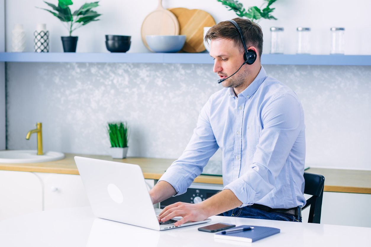 5 Best Virtual Contact Center Solutions for a Remote Call Center