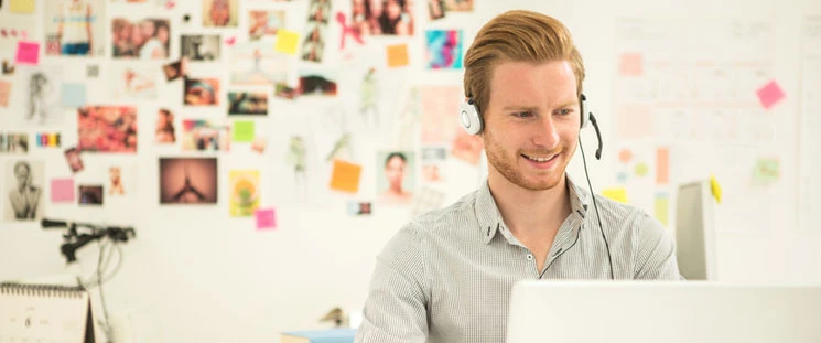 Creative Ways to Improve Ecommerce Customer Experience (That Also Boost Loyalty And Sales)