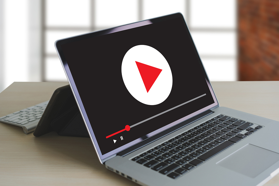 How to Supercharge Your Email Campaigns With Video - The Robly Blog