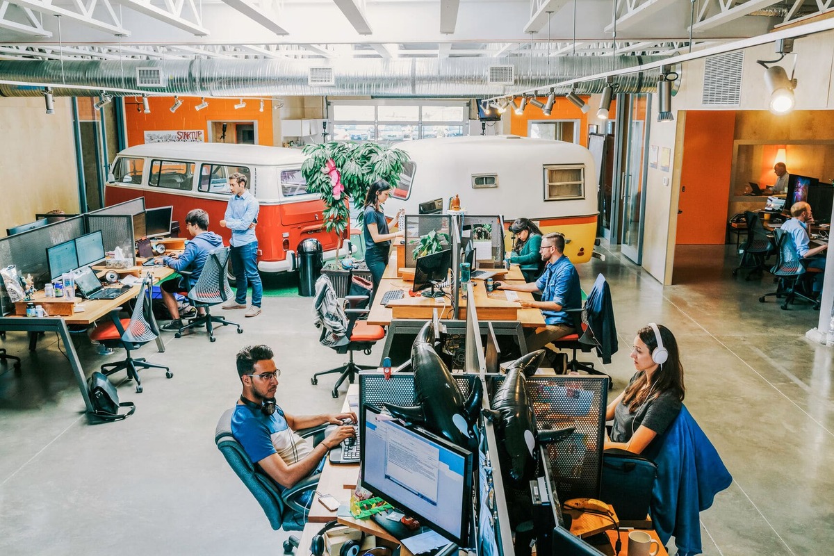 33 Software Engineer Interview Questions to Ask