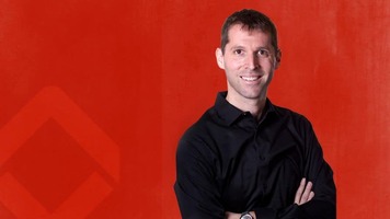 Robert Glazer: Why the Performance Fee Model Is On Its Way to Extinction