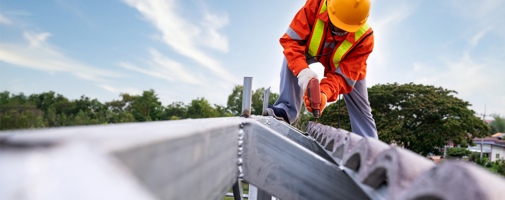 4 Reasons Roofing Contractors Love Thryv's Software