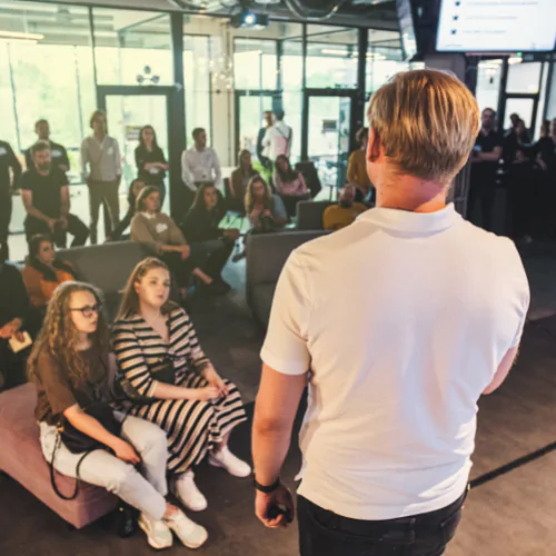 Are you leading or following e-commerce crowd?