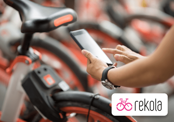 How Rekola Built Seamless In-App Customer Service with HelpCrunch and Scored Excellent Reviews