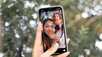 Instagram Stories vs Feed: What Works Best For Businesses?