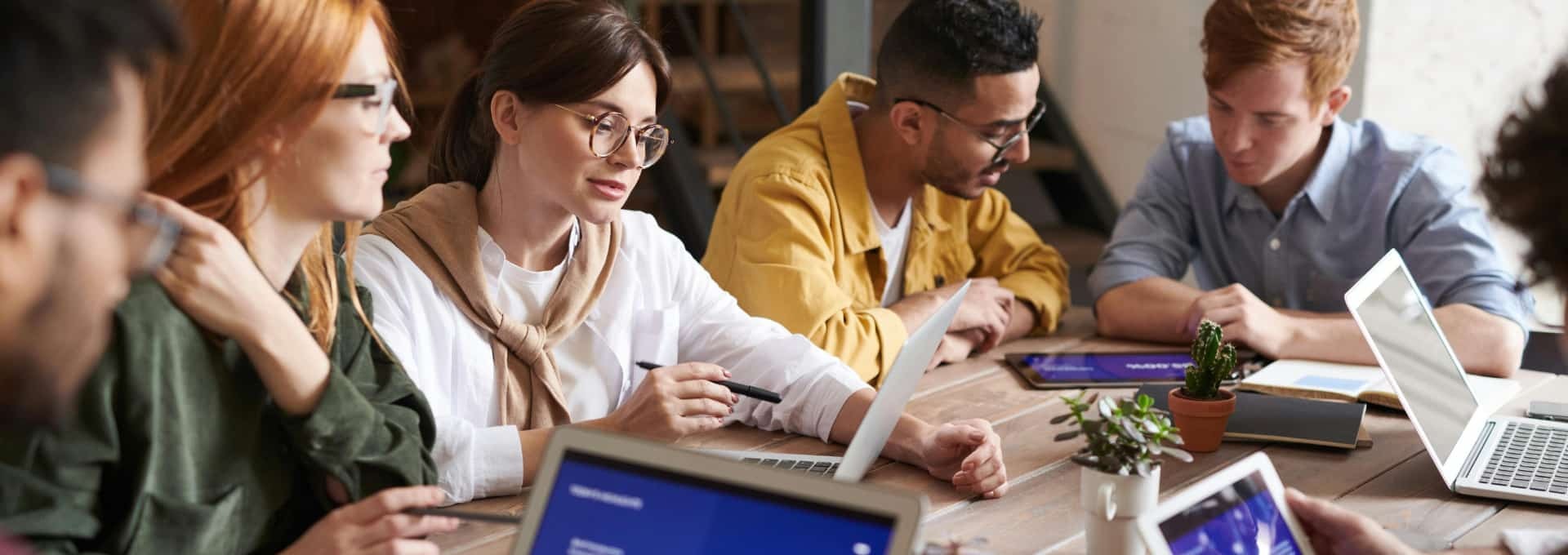 Traackr's New Creator Lifecycle Feature Helps Brands Sustainably Scale Creator Communities