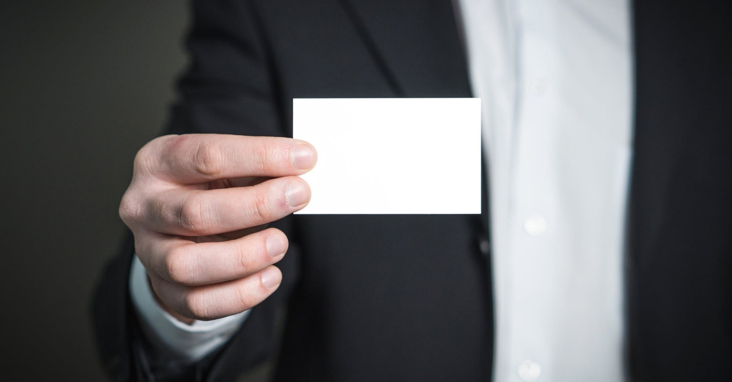 6 Business Card Alternatives Prospects Won't Throw Away