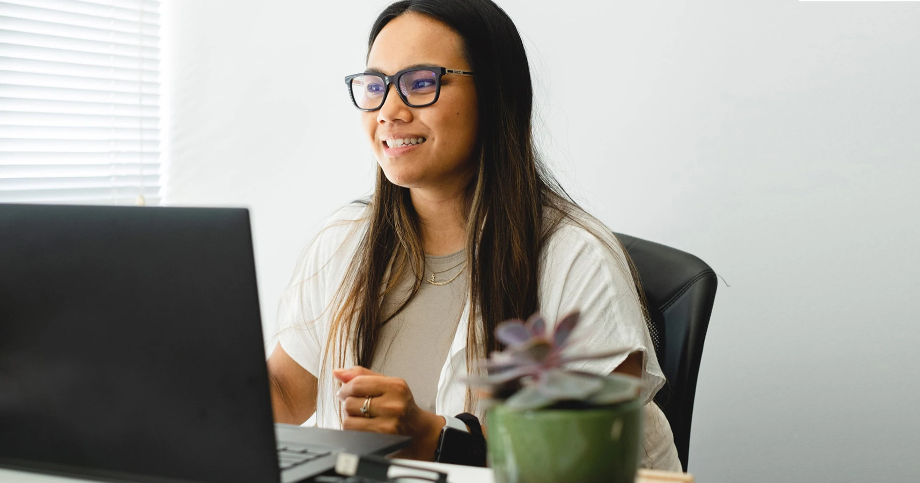 How to Become an Amazon Affiliate and Sell More Online