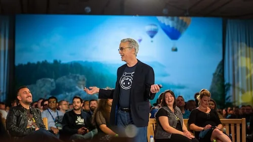 Admins, Developers, and Technical Architects Celebrate Innovation at the TrailheaDX '19 Main Keynote